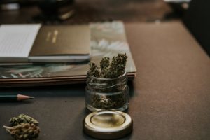Lire la suite à propos de l’article Se soigner par le cannabis